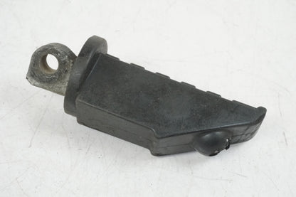 Höger sida på Fotpinne från en Buell X1 Lightning -2002 motorcykel.