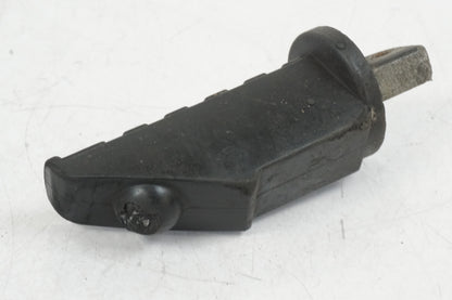 Vänster sida på Fotpinne från en Buell X1 Lightning -2002 motorcykel.