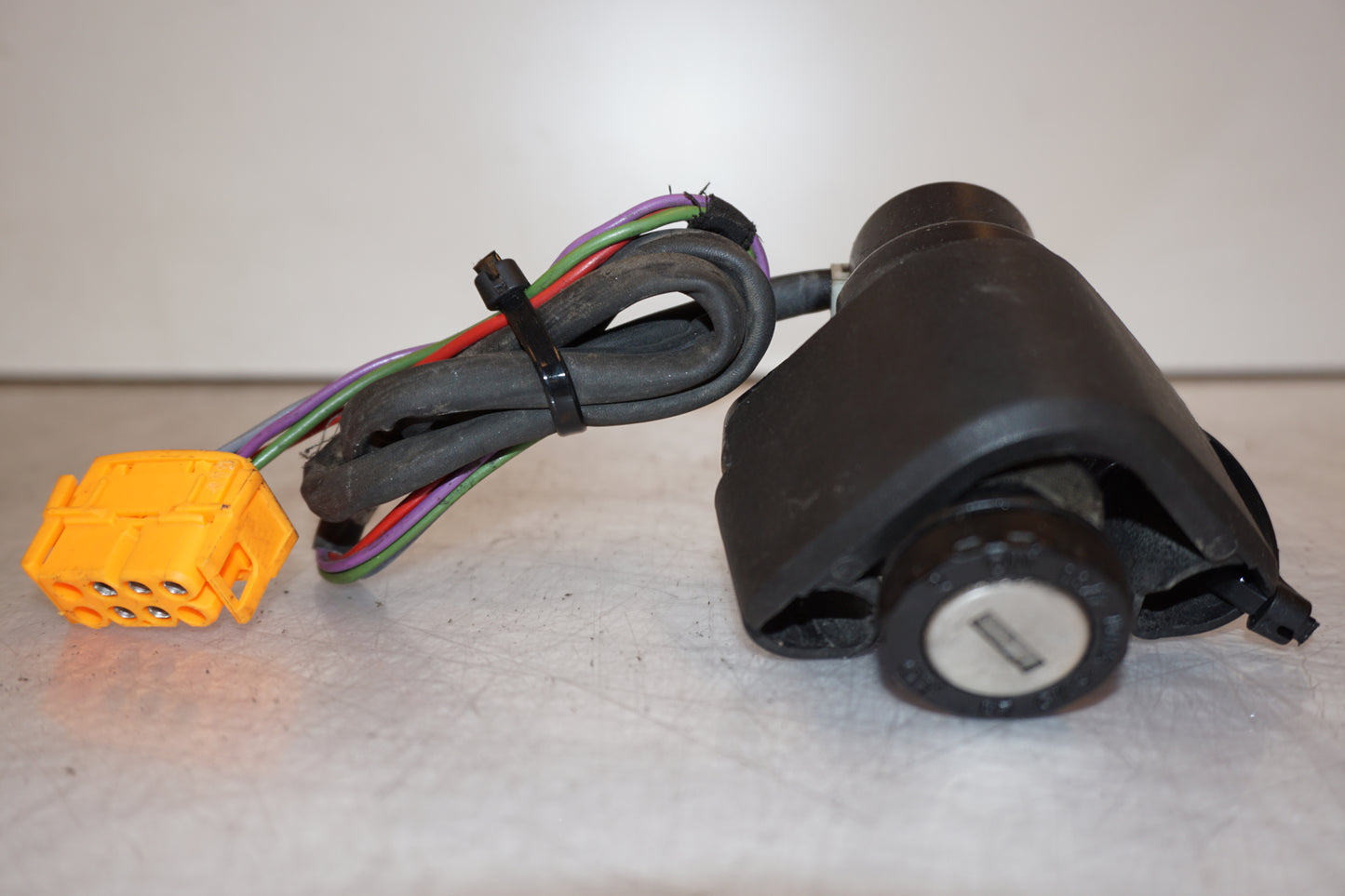 Extrabilder på Låssats från en BMW K 1200 RS -2003 motorcykel.