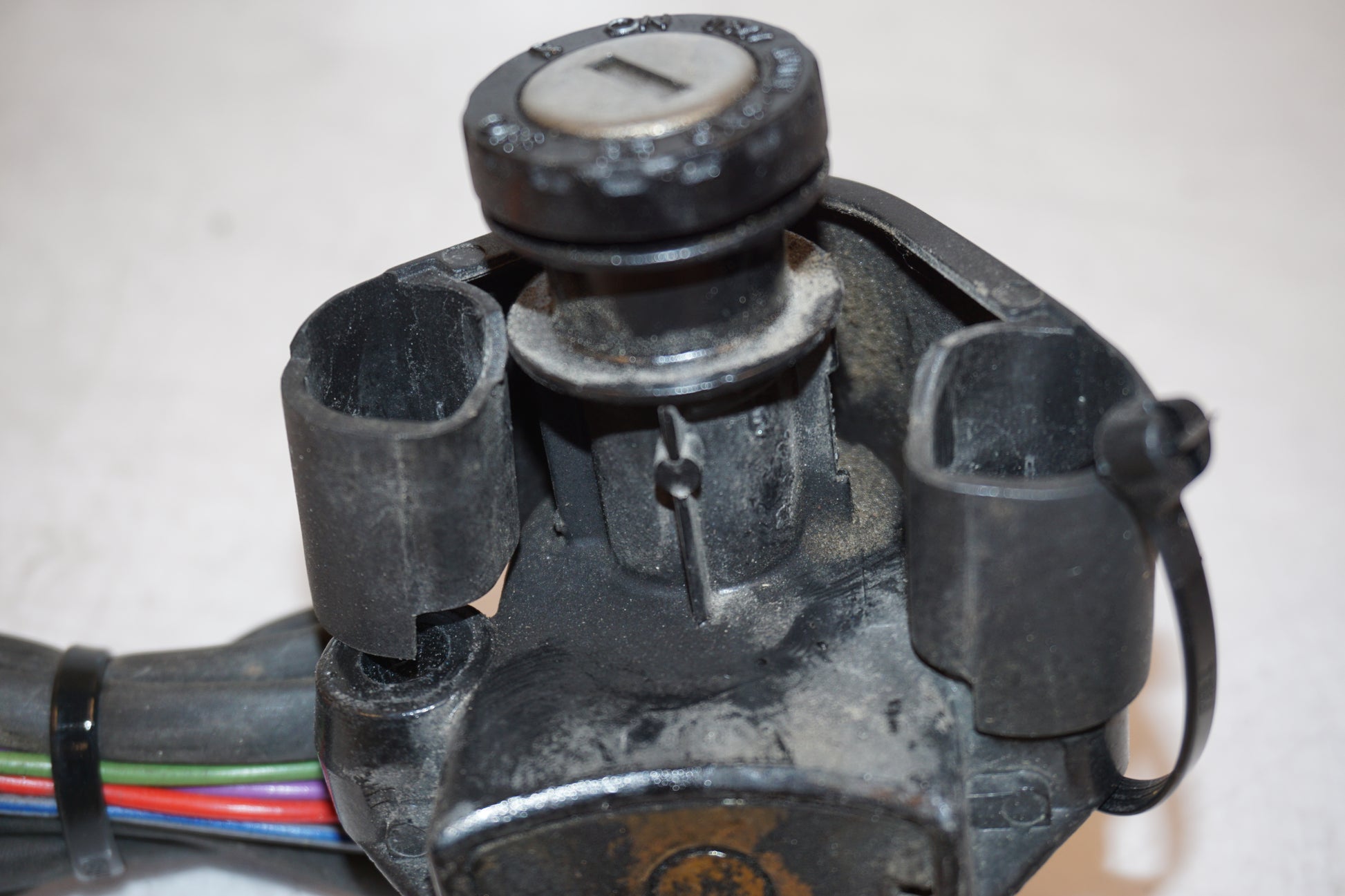 Extrabilder på Låssats från en BMW K 1200 RS -2003 motorcykel.