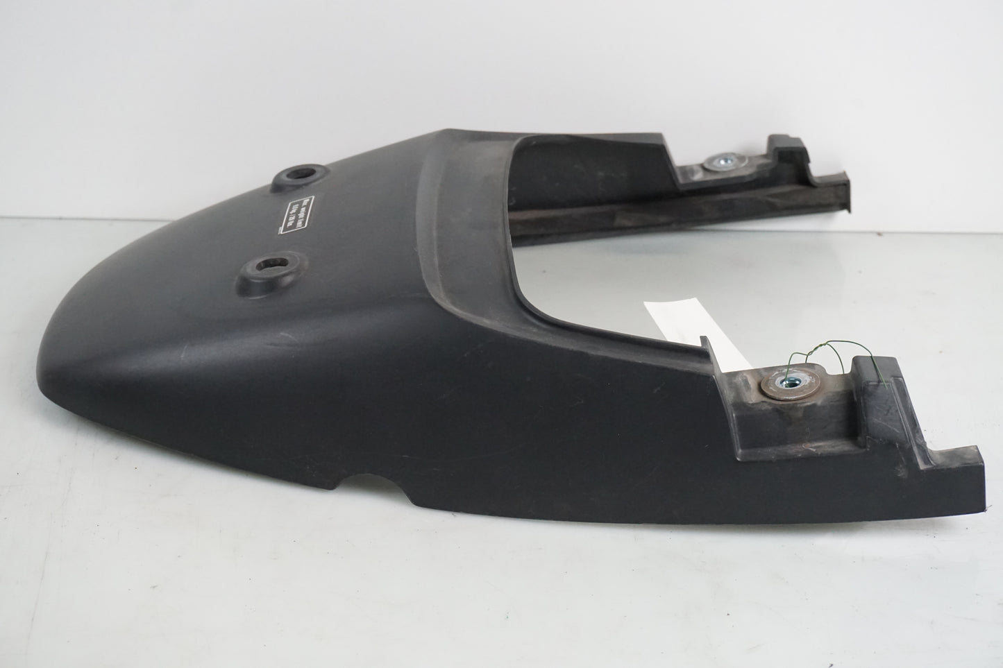 Höger sida på Bakvinge från en Honda XL 650 V -2004 motorcykel.