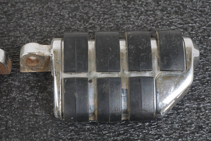 Höger sida på Fotpinnesats från en H-D Touring Road King FLHR/I -1997 motorcykel.