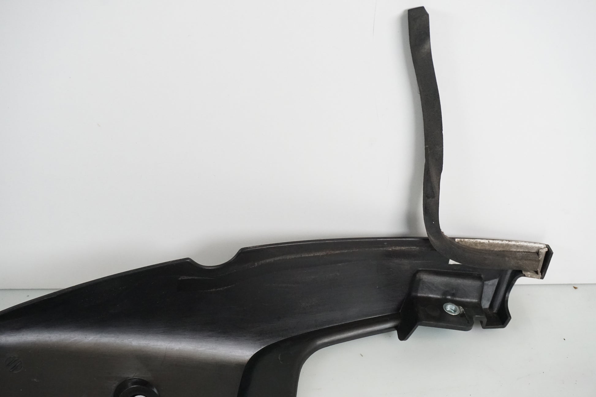 Extrabild2 på Bakvinge från en Honda XL 650 V -2000 motorcykel.