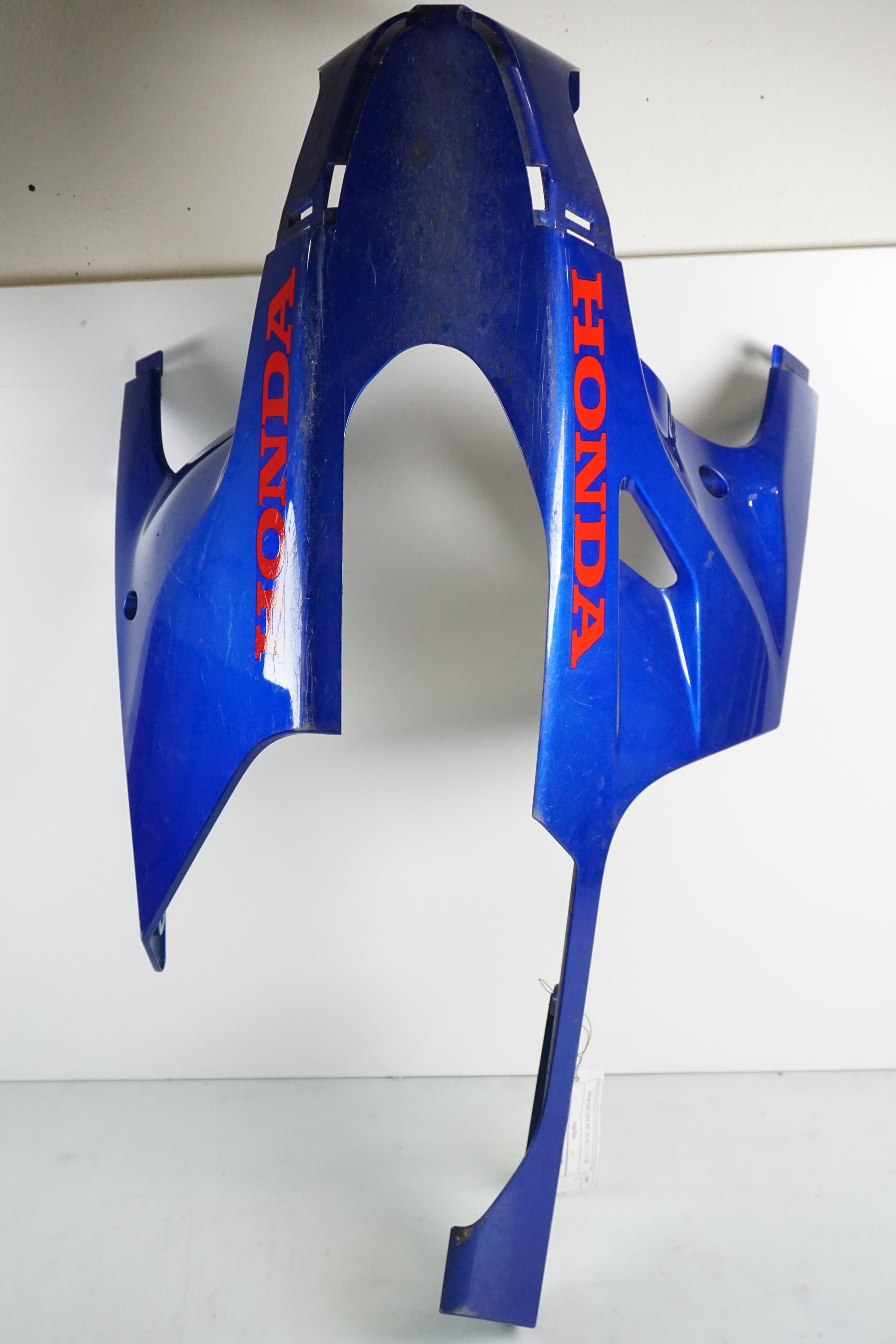 Framsidan på Magkåpa från en Honda CBR 1000 RR -2010 motorcykel.