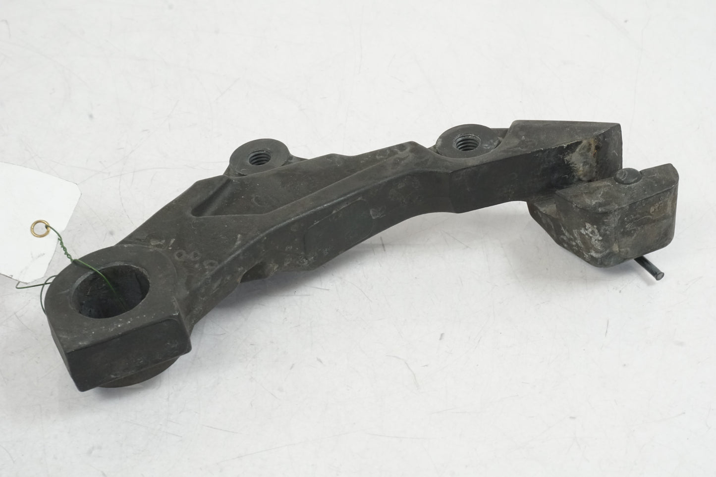 Höger sida på Bromsoksfäste från en H-D Street Glide FLHX -2015 motorcykel.