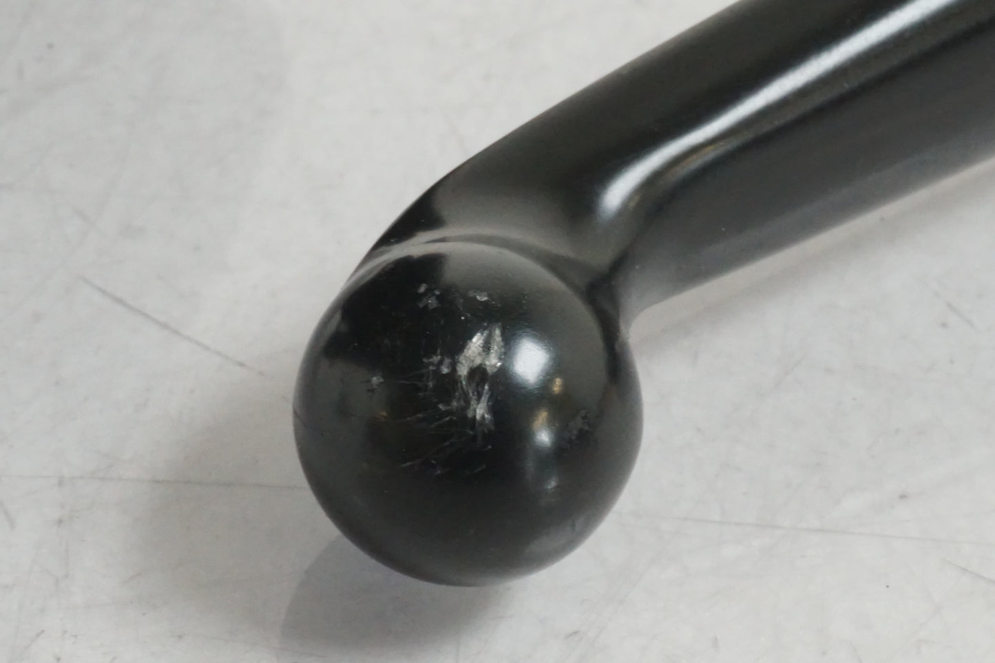 Vänster sida på Bromsgrepp från en H-D FXSE -2017 motorcykel.