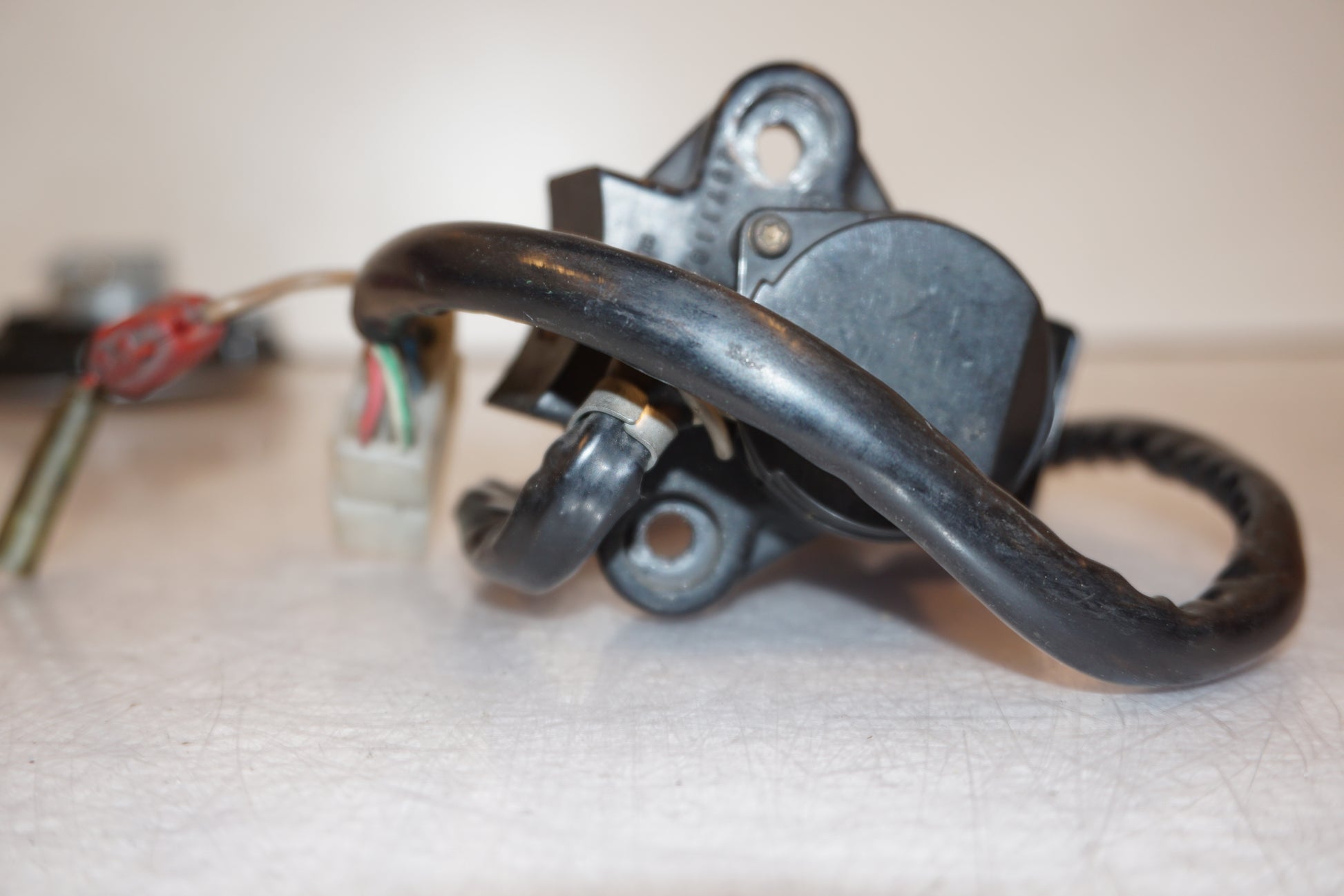 Extrabilder på Låssats från en Kawasaki ZZR 1100 -1994 motorcykel.