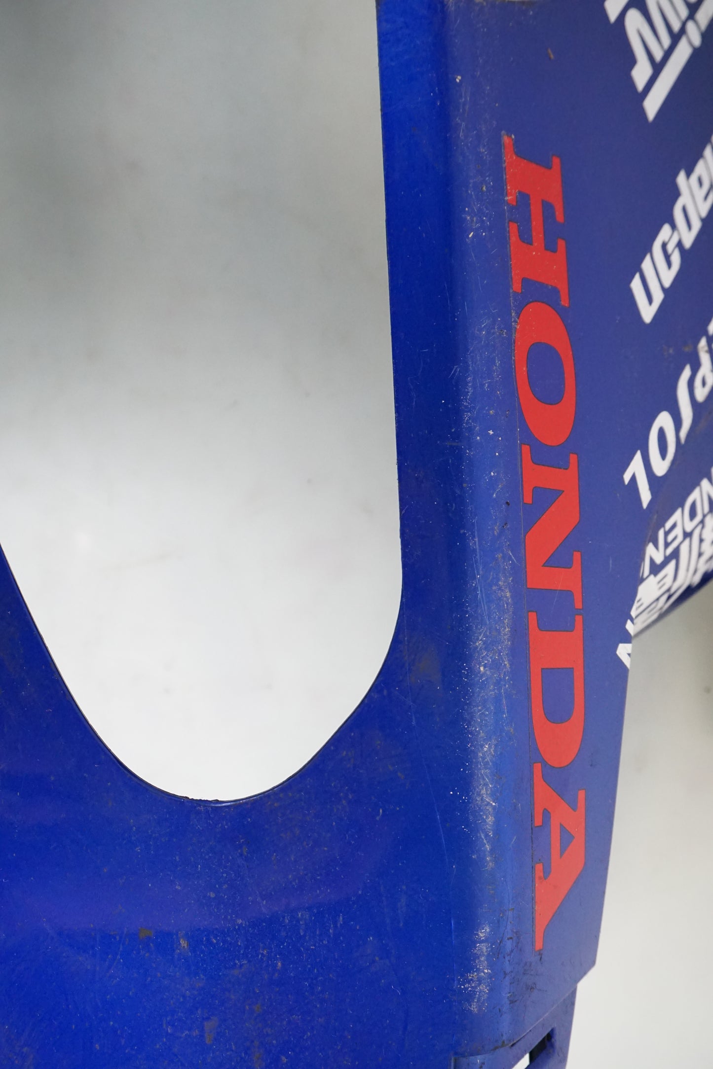 Extrabild1 på Magkåpa från en Honda CBR 1000 RR -2010 motorcykel.