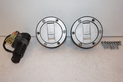 Framsidan på Låssats från en KTM 990 Adventure -2007 motorcykel.