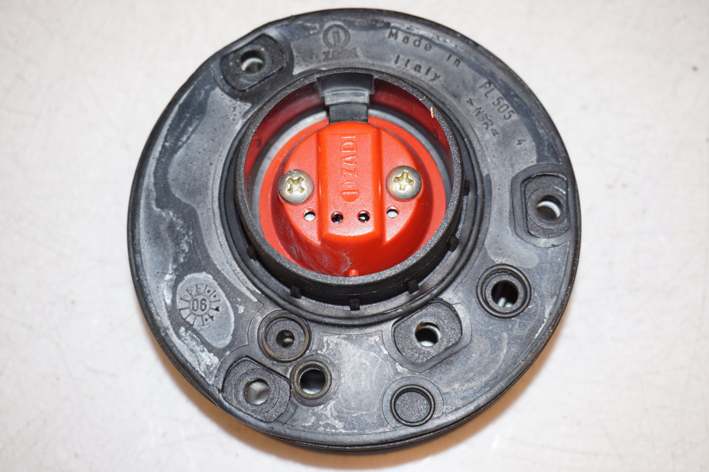 Extrabild7 på Låssats från en KTM 990 Adventure -2007 motorcykel.