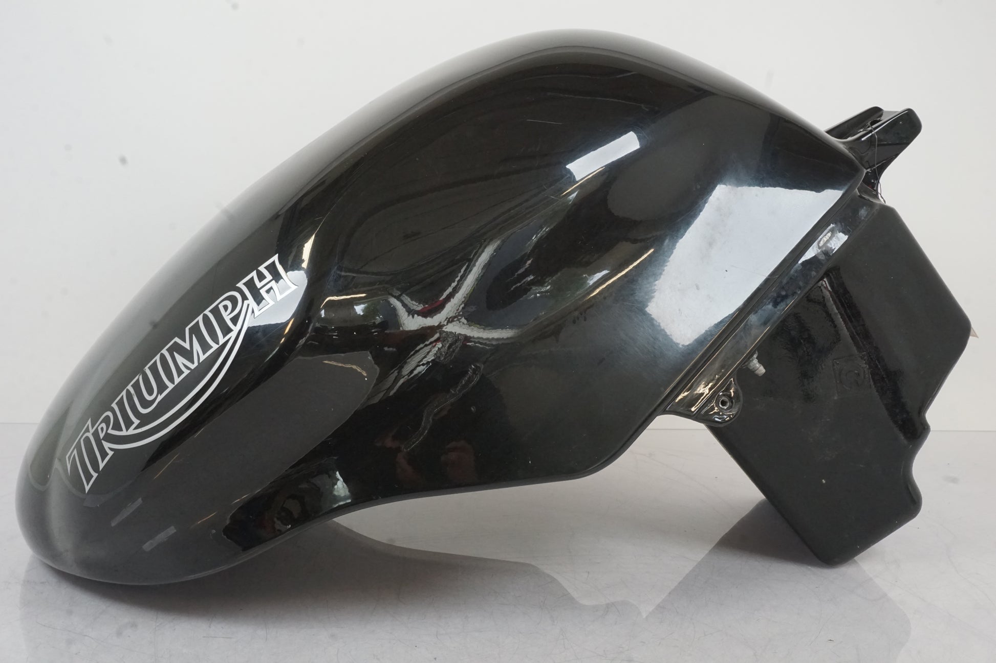 Extrabild2 på Bensintank från en Triumph Speed Triple -2005 motorcykel.