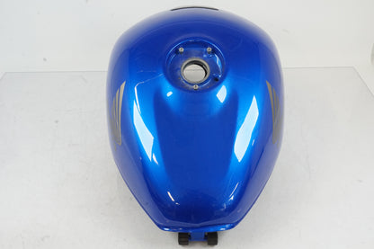 Extrabild2 på Bensintank från en Honda CBR 1100 XX -2000 motorcykel.