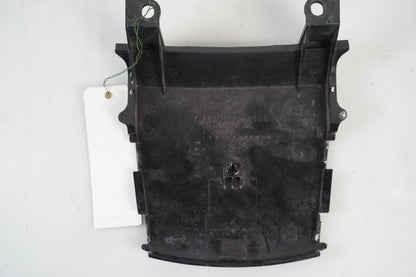 Snett nerifrån på Bakvinge från en Honda CBR 600 -1993 motorcykel.