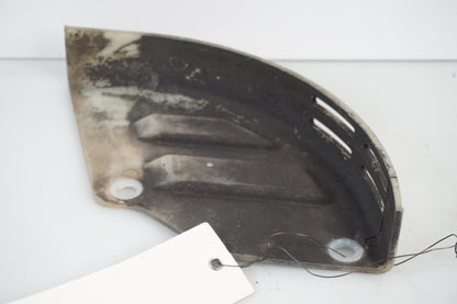 Baksidan på Skivbromsplast från en Honda XRV 750 -1999 motorcykel.