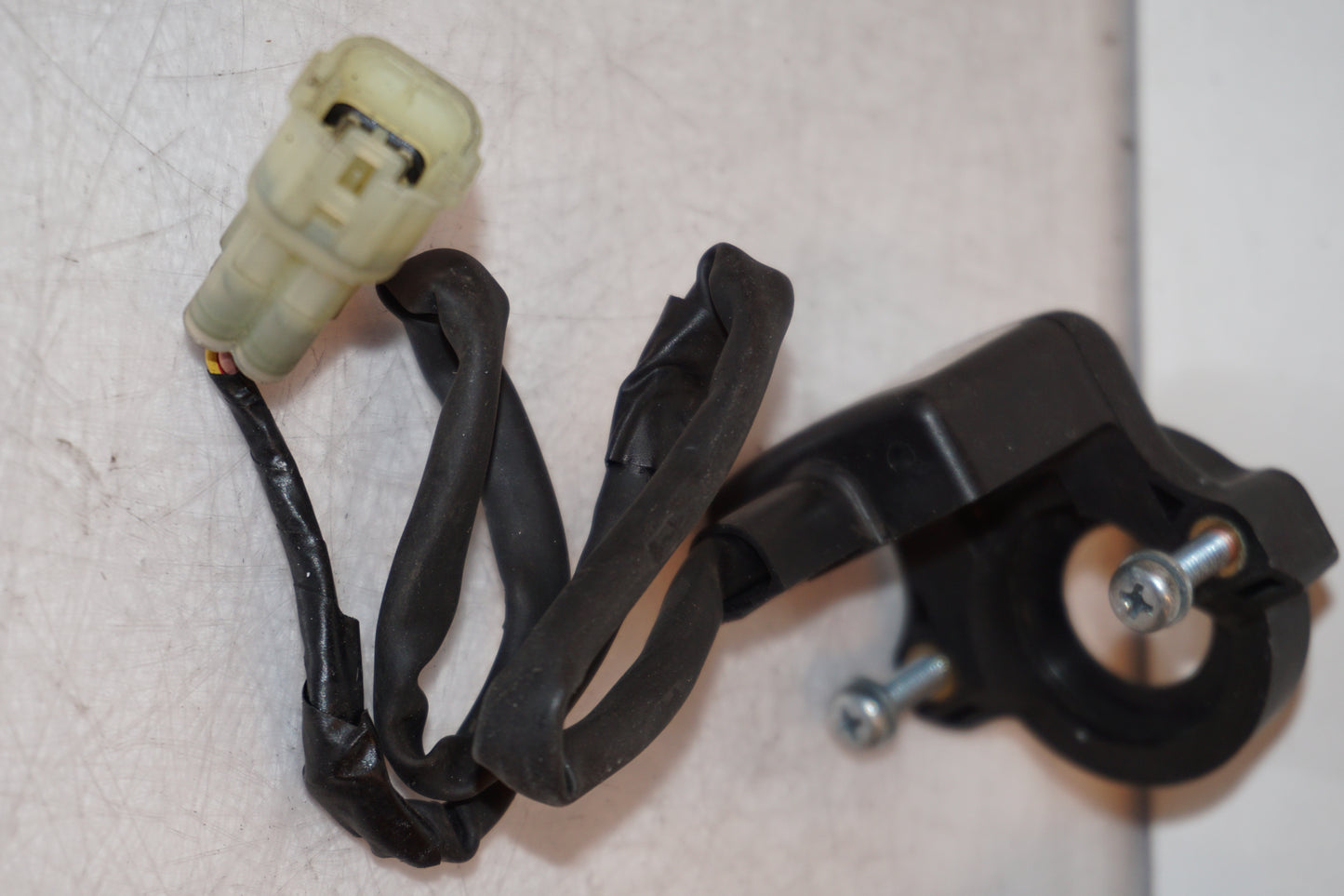 Snett uppifrån på Låssats från en Honda VTR 1000 F -2001 motorcykel.