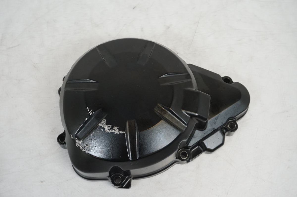 Carcasă generator