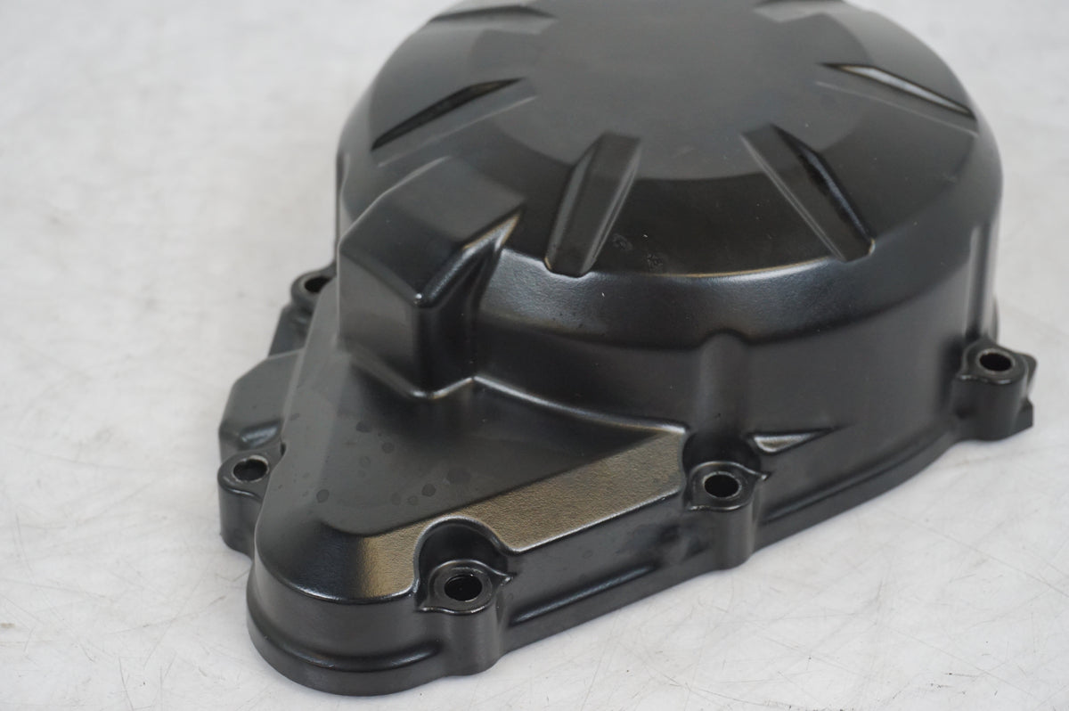 Carcasă generator