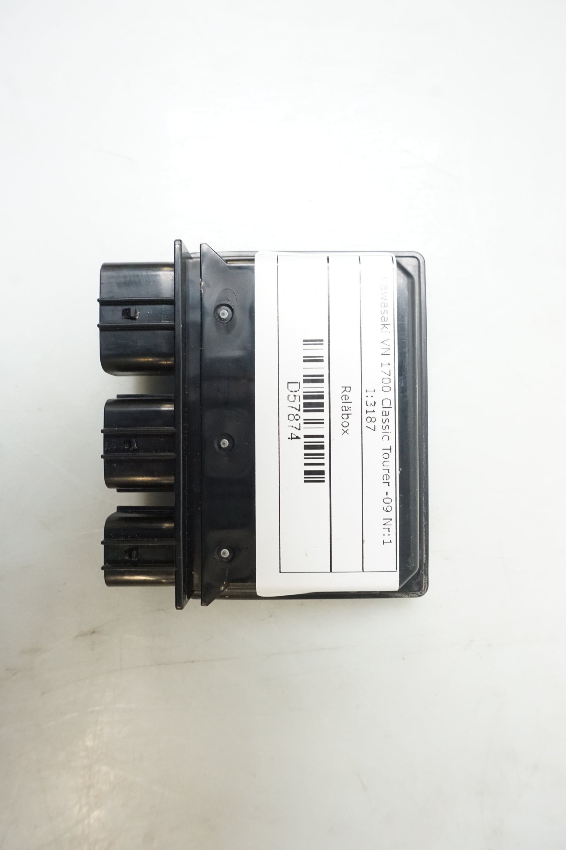 Framsidan på Reläbox från en Kawasaki VN 1700 Classic Tourer -2009 motorcykel.