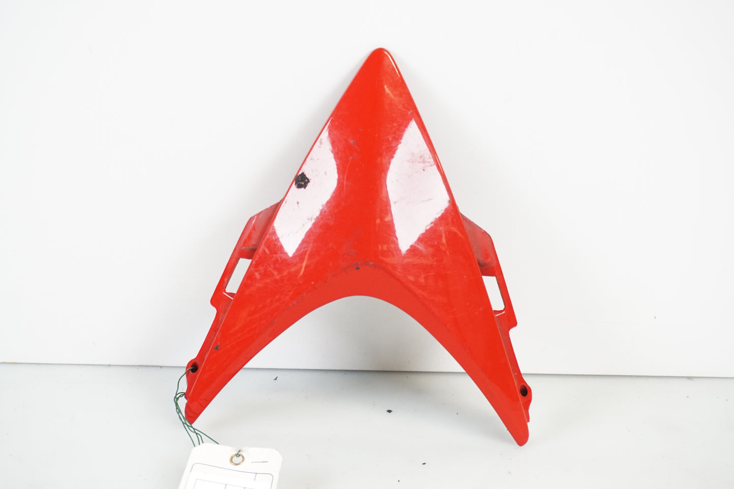 Framsidan på Toppkåpa från en Honda CBR 125 R -2005 motorcykel.