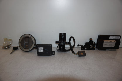 Framsidan på Låssats från en Triumph Speed Triple -2011 motorcykel.