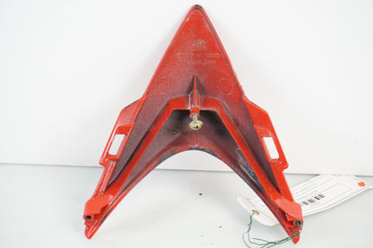 Snett nerifrån på Toppkåpa från en Honda CBR 125 R -2005 motorcykel.