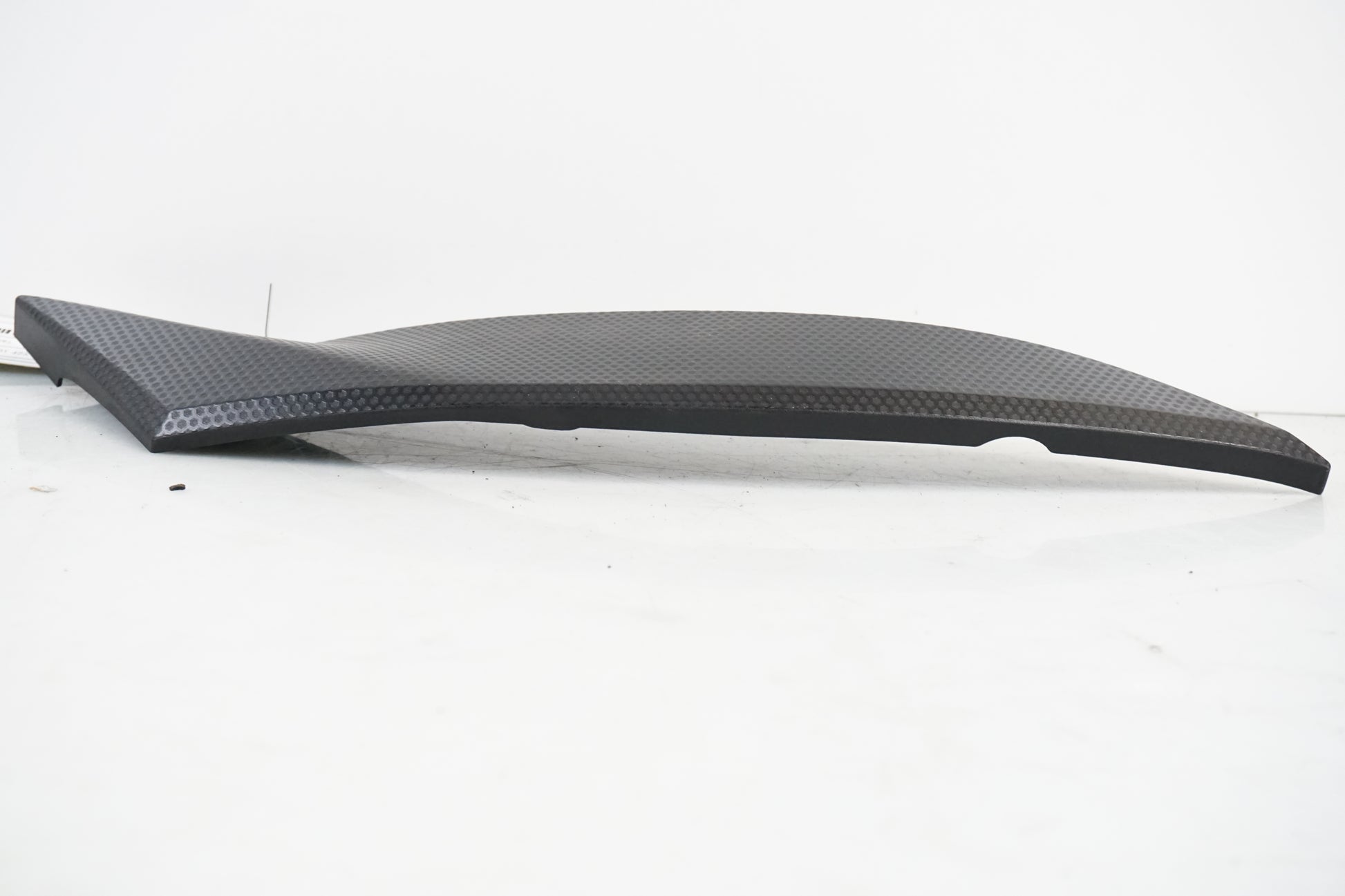 Vänster sida på Bensintankskåpa från en Yamaha YZF 1000 R1 -2005 motorcykel.