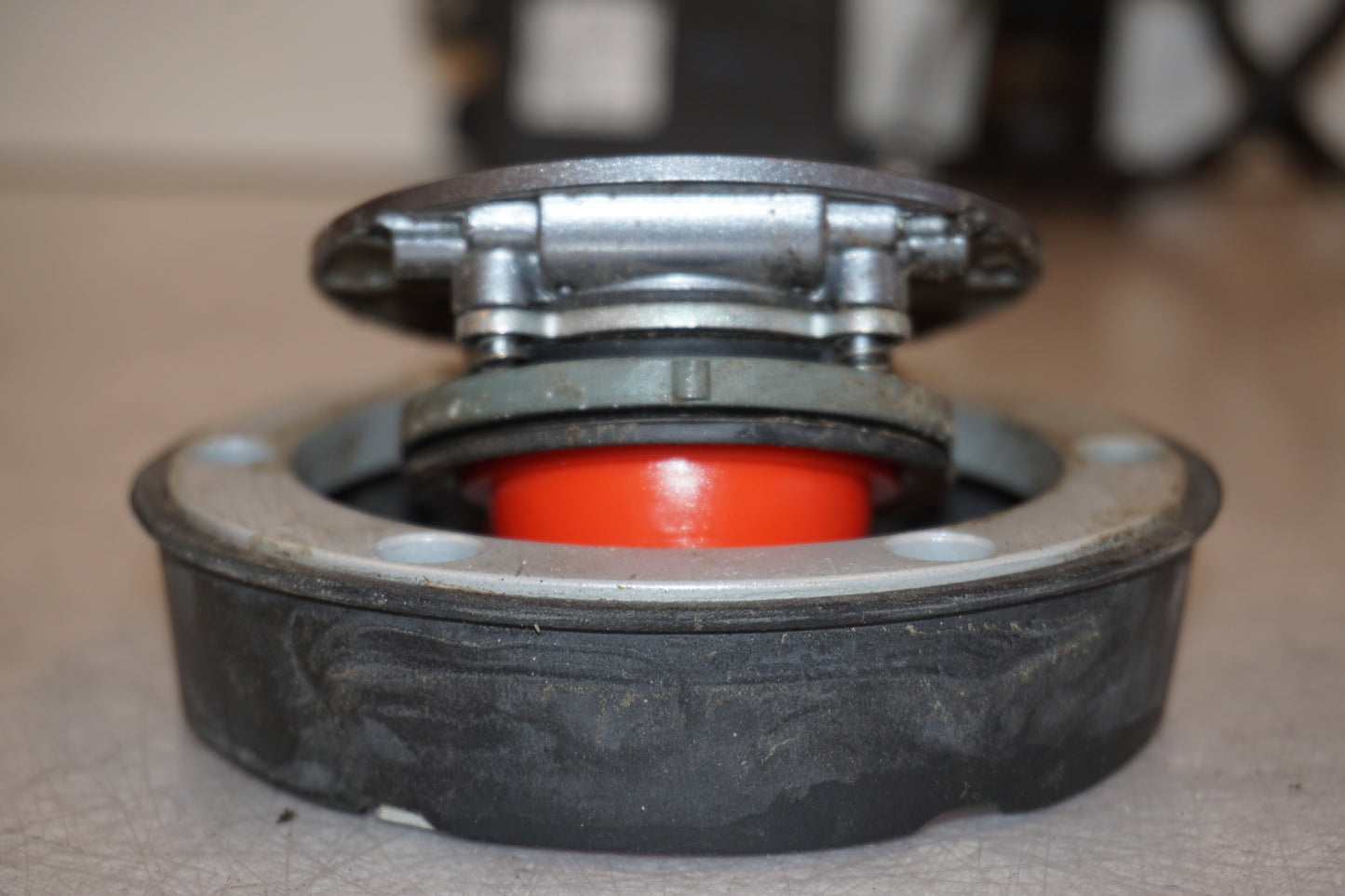 Extrabild5 på Låssats från en Triumph Speed Triple -2011 motorcykel.