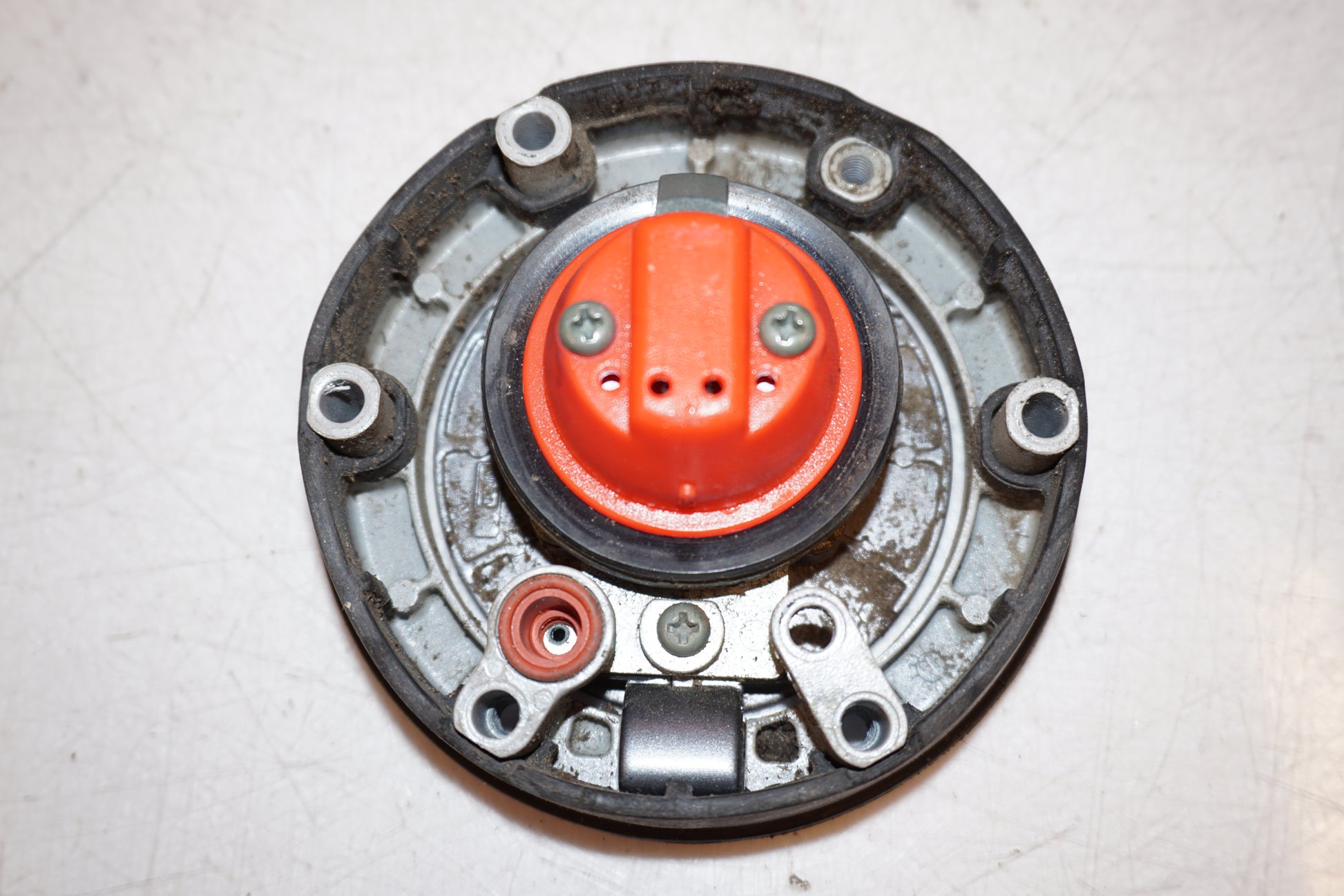 Extrabild7 på Låssats från en Triumph Speed Triple -2011 motorcykel.