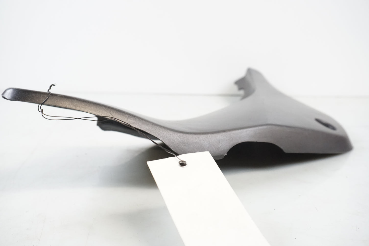 Snett uppifrån på Sidopanel från en Honda CB 600 Hornet -2001 motorcykel.