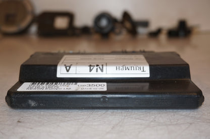 Extrabilder på Låssats från en Triumph Speed Triple -2011 motorcykel.