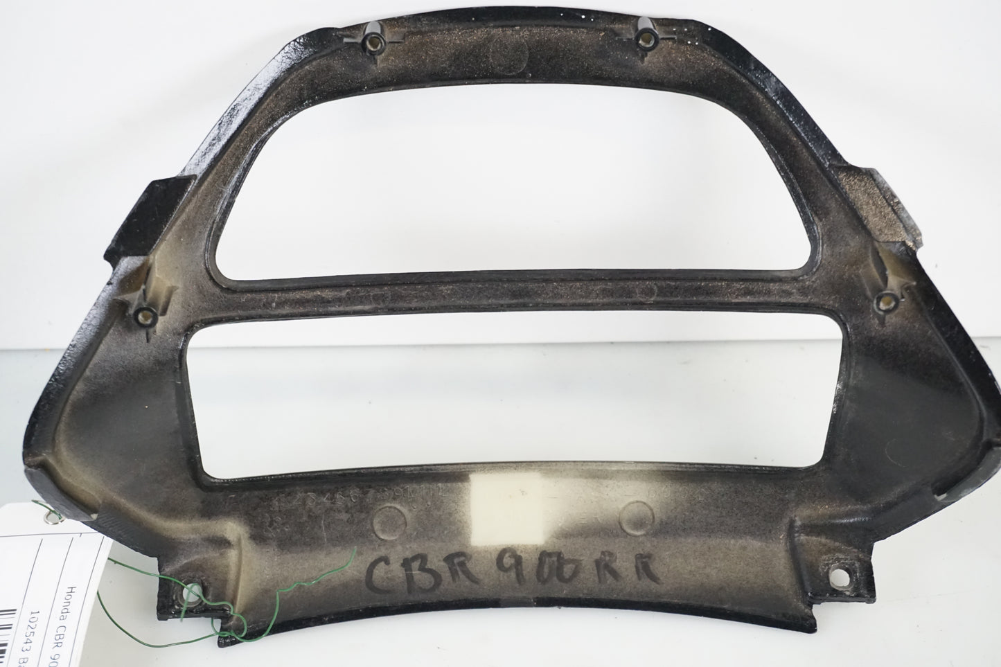 Snett nerifrån på Baklampplast från en Honda CBR 900 RR -1997 motorcykel.