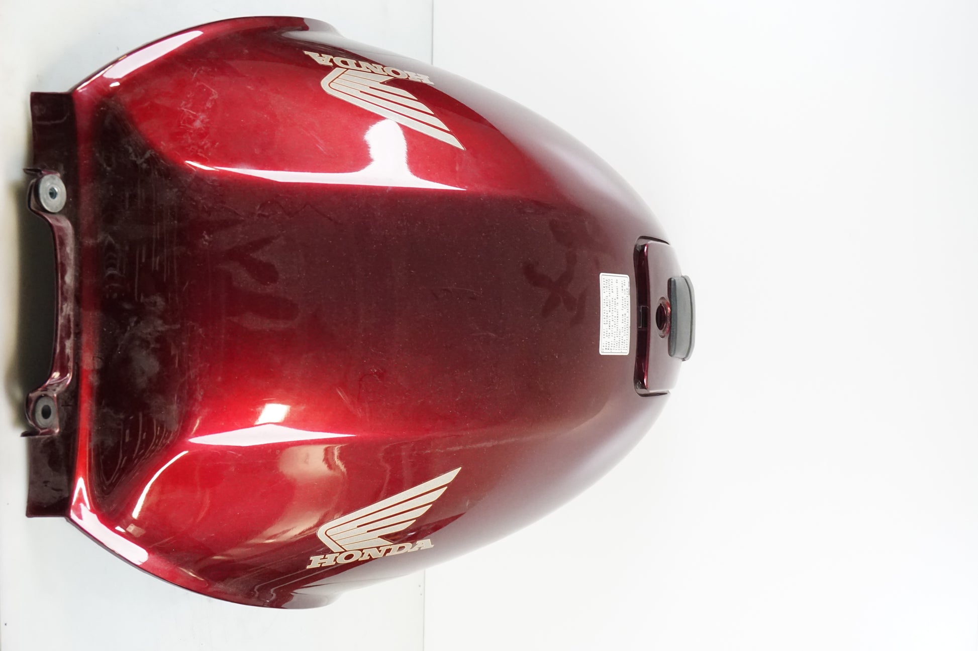 Framsidan på Bensintankskåpa från en Honda ST 1100 -1998 motorcykel.