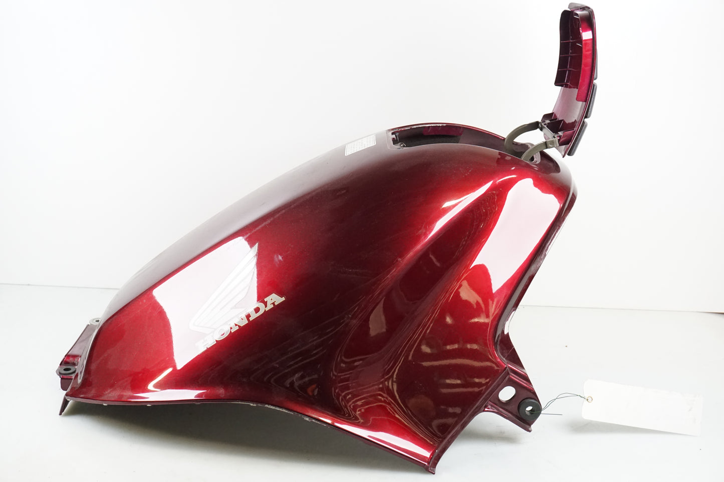 Höger sida på Bensintankskåpa från en Honda ST 1100 -1998 motorcykel.