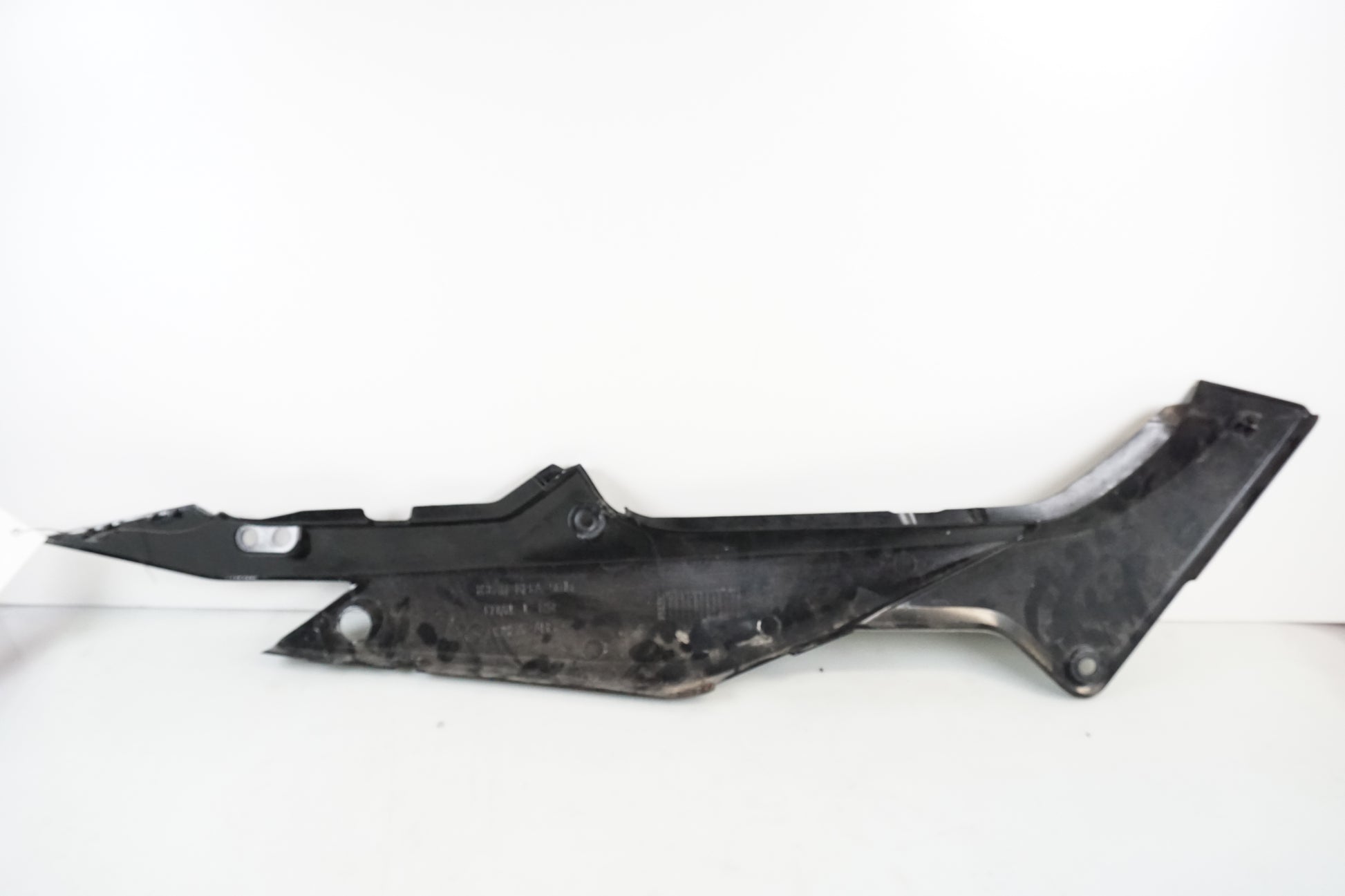 Baksidan på Bakvinge från en Honda CBR 125 R -2004 motorcykel.