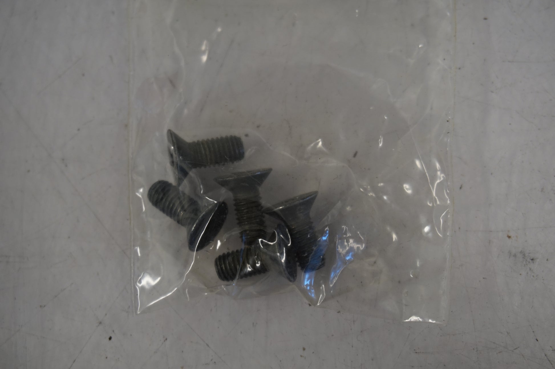 Baksidan på Låssats från en Ducati Monster 696 -2008 motorcykel.