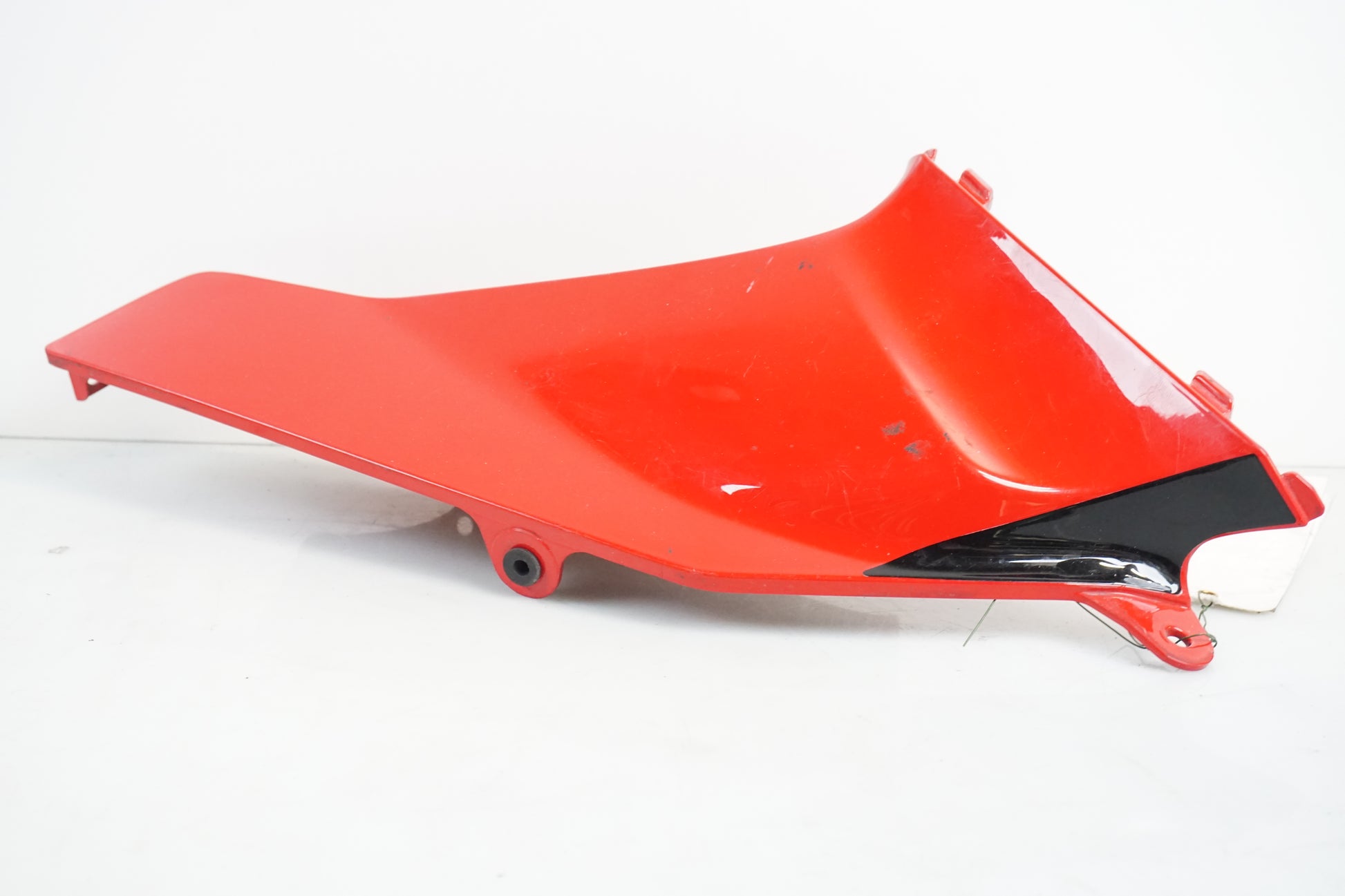 Snett uppifrån på Toppkåpsinsida från en Honda CBR 600 RR -2003 motorcykel.