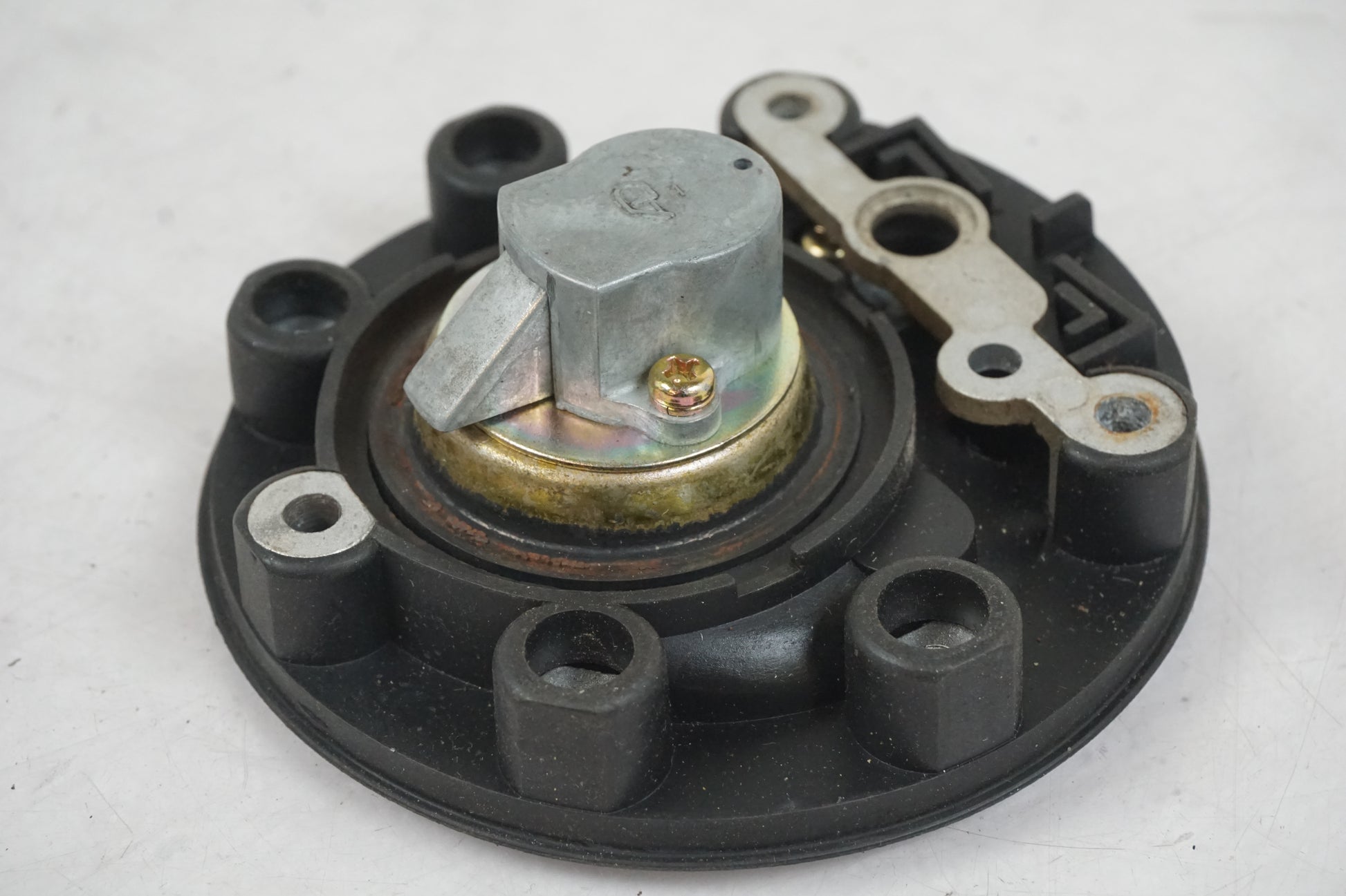 Extrabild1 på Tanklock från en Yamaha YZF 600 R -1997 motorcykel.