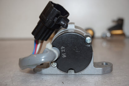 Extrabild3 på Låssats från en Suzuki VZ 1600 -2005 motorcykel.