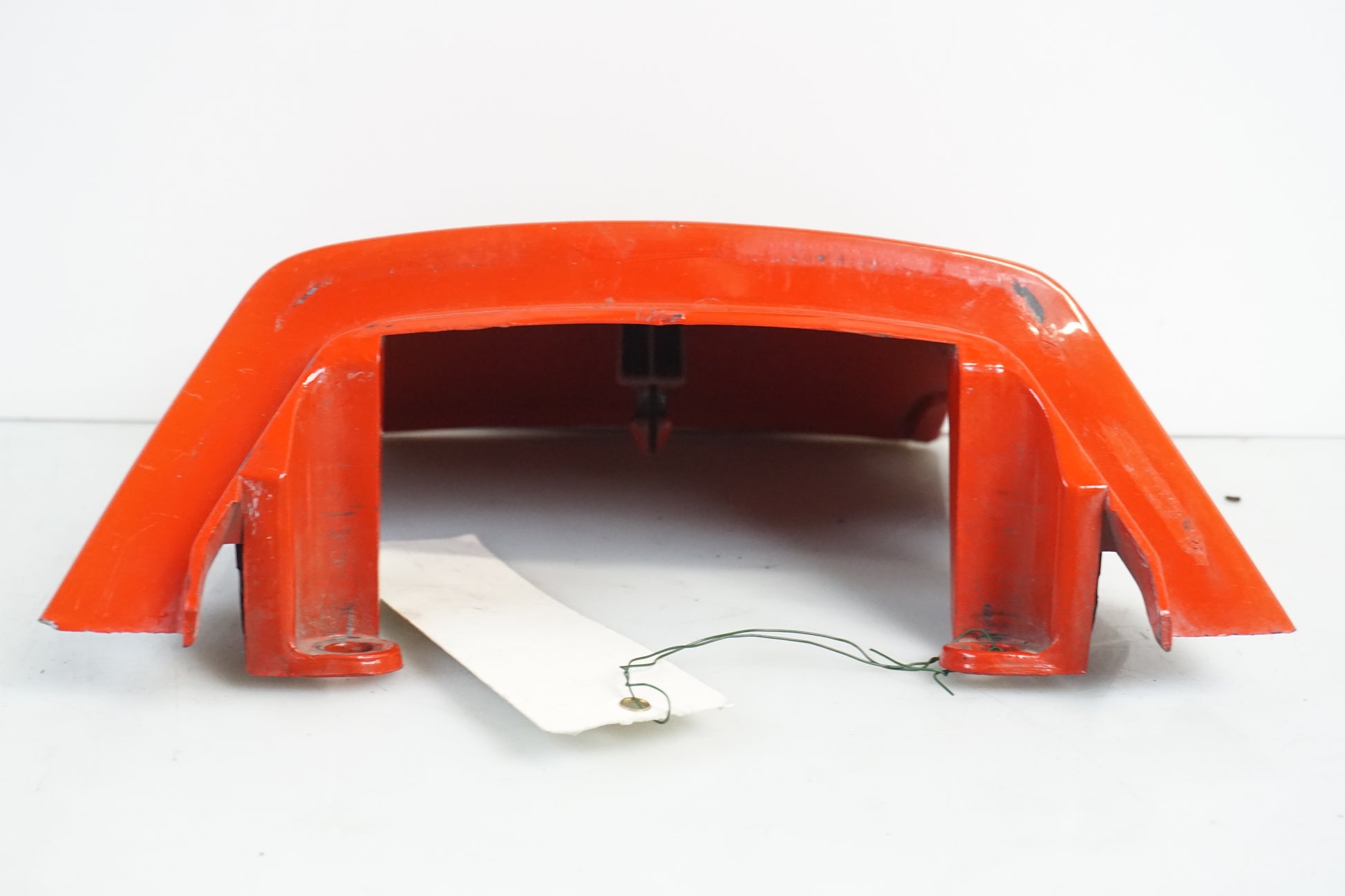 Höger sida på Bakvinge från en Honda CBR 600 -1987 motorcykel.