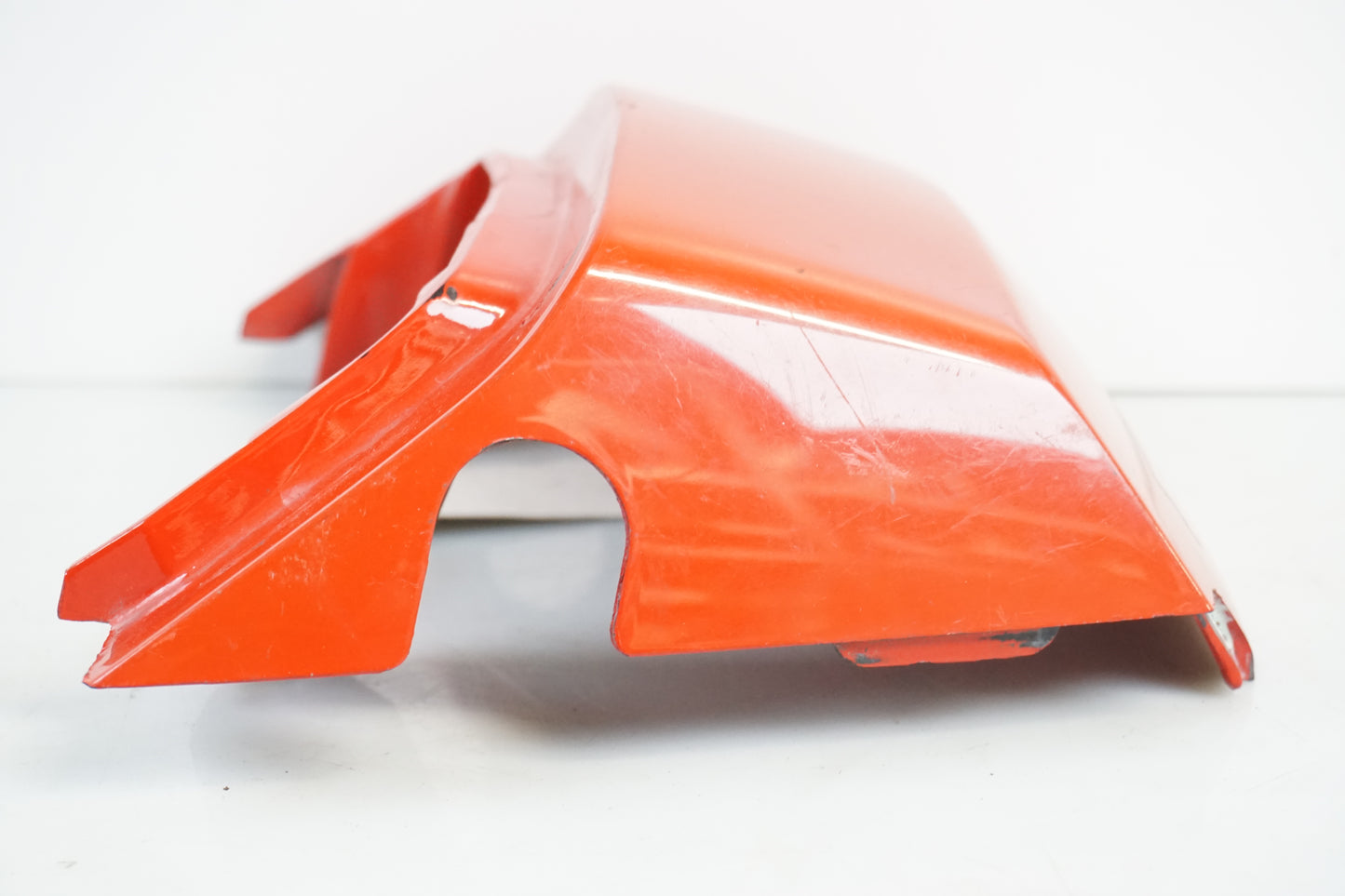 Vänster sida på Bakvinge från en Honda CBR 600 -1987 motorcykel.