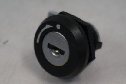 Extrabilder på Låssats från en Suzuki VZ 1600 -2005 motorcykel.