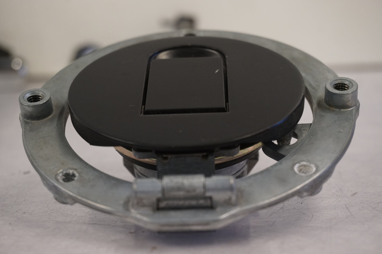 Extrabilder på Låssats från en Suzuki VZ 1600 -2005 motorcykel.