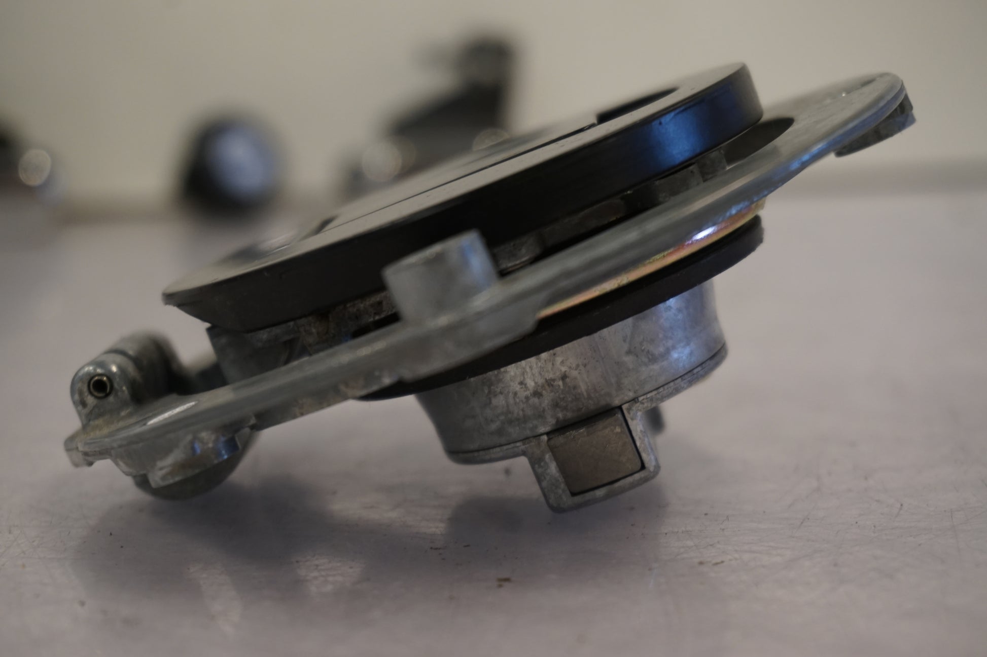 Extrabilder på Låssats från en Suzuki VZ 1600 -2005 motorcykel.