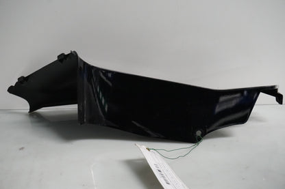 Baksidan på Toppkåpsinsida från en Honda CBR 600 RR -2003 motorcykel.