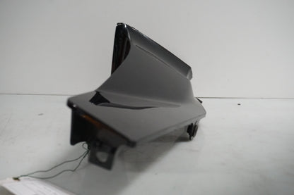 Höger sida på Toppkåpsinsida från en Honda CBR 600 RR -2003 motorcykel.