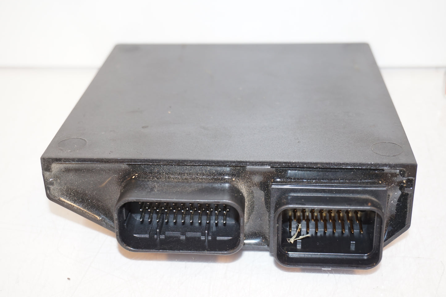 Baksidan på Låssats från en Yamaha FJR 1300 -2016 motorcykel.