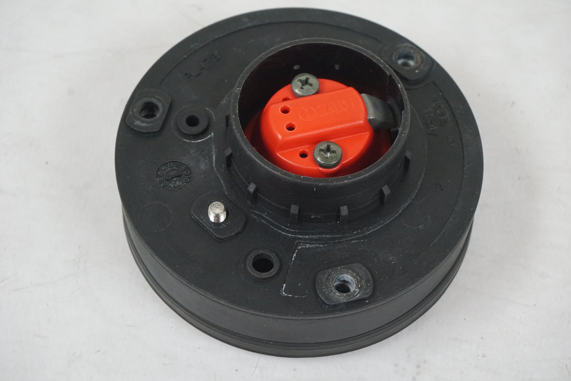 Extrabild3 på Tanklock från en Triumph Daytona 650 -2005 motorcykel.