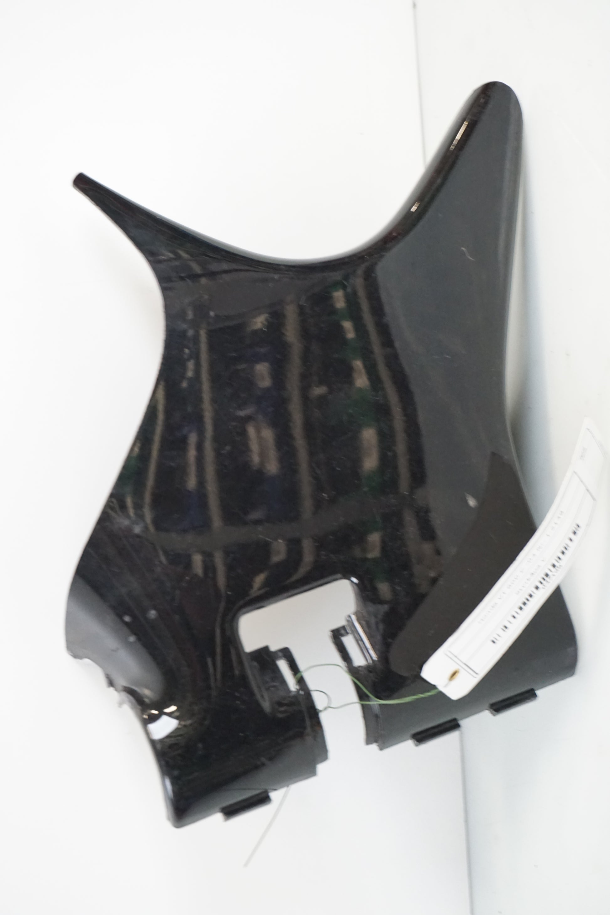 Framsidan på Styrkåpa från en Honda VT 600 C -1999 motorcykel.