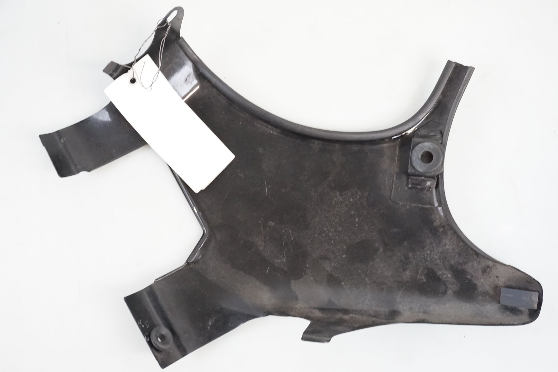 Snett nerifrån på Styrkåpa från en Honda VT 1100 C -1995 motorcykel.