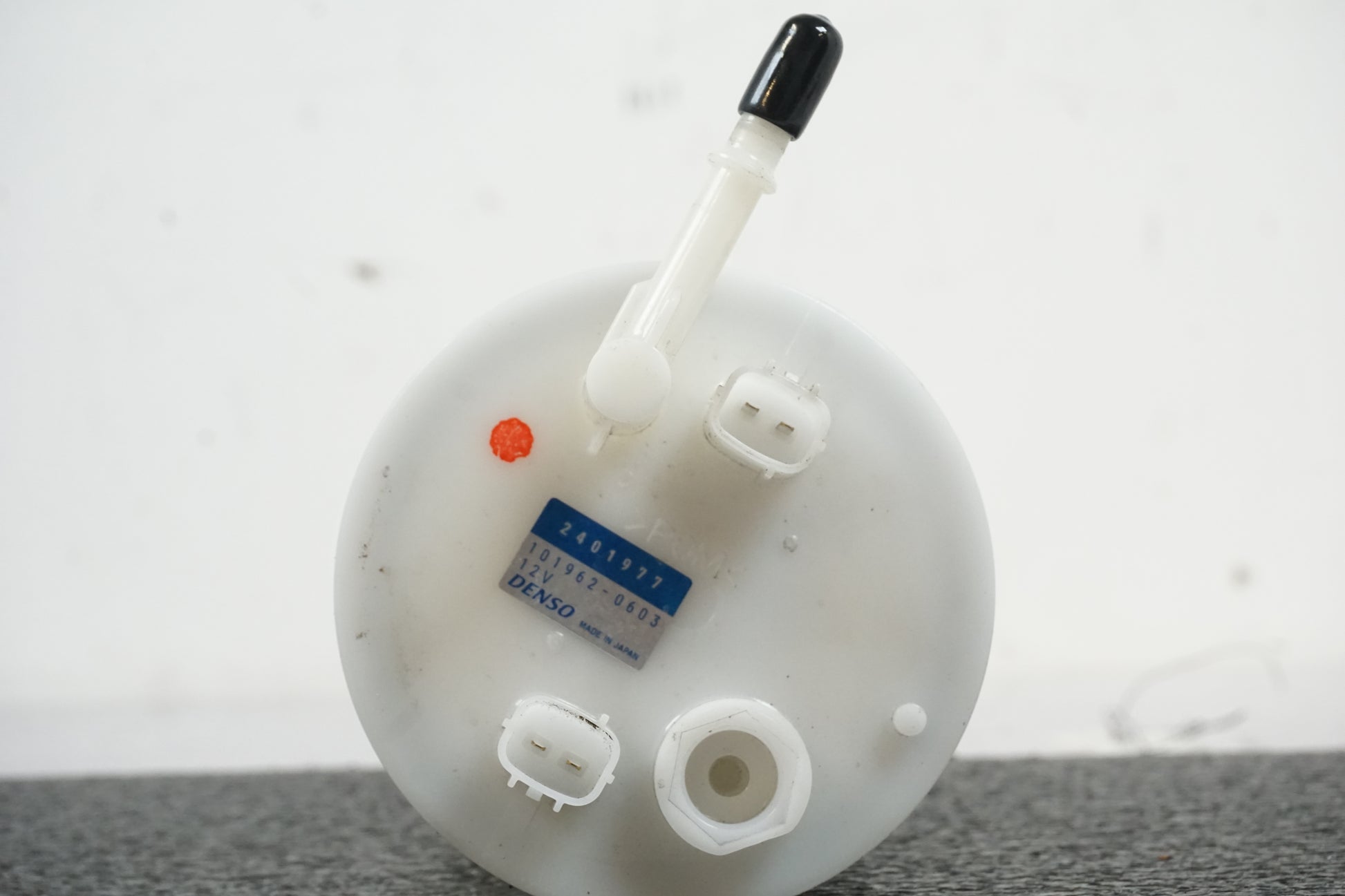 Extrabild1 på Bensinpump insprut från en Triumph Daytona 675 -2011 motorcykel.